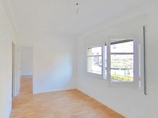 Piso en venta en Hospitalet de Llobregat, L´, de 51 m² 3 habitaciones por 175.000