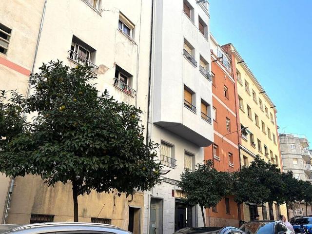 Piso en venta en Hospitalet de Llobregat, L´, de 53 m² 2 habitaciones por 117.000