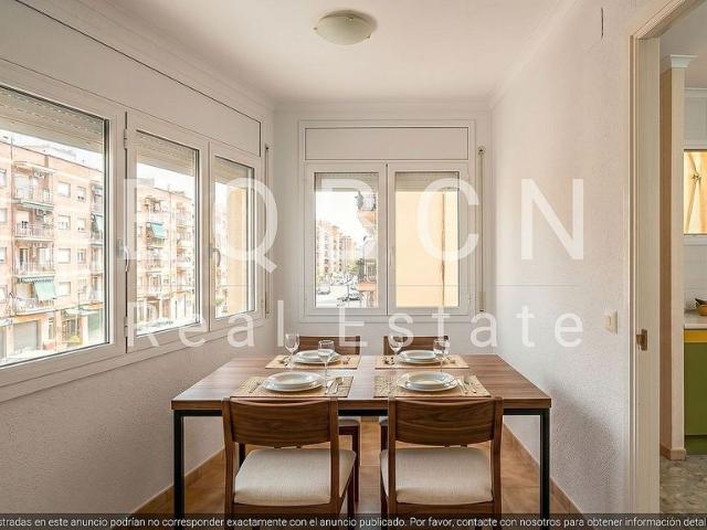 Piso en venta en Hospitalet de Llobregat, L´, de 56 m² 3 habitaciones por 180.000