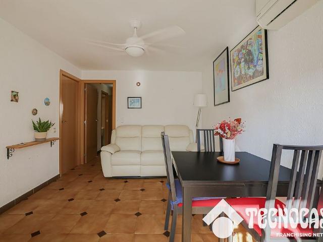 Piso en venta en Hospitalet de Llobregat, L´, de 57 m² 3 habitaciones por 178.000