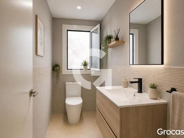 Piso en venta en Hospitalet de Llobregat, L´, de 58 m² 3 habitaciones por 198.000