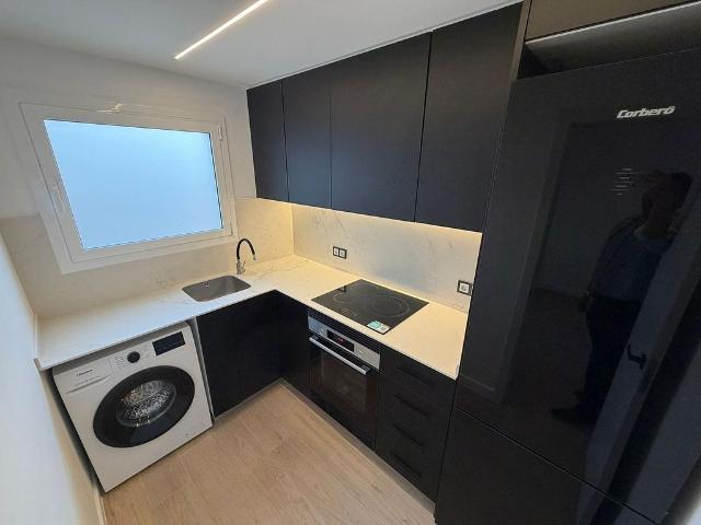 Piso en venta en Hospitalet de Llobregat, L´, de 58 m² 3 habitaciones por 229.000