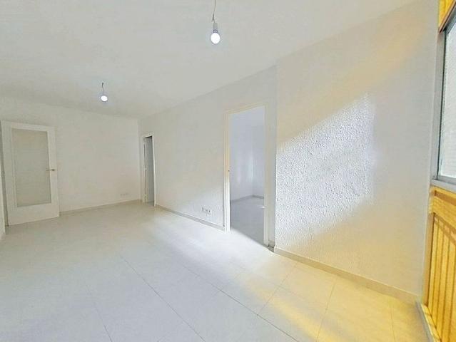Piso en venta en Hospitalet de Llobregat, L´, de 59 m² 3 habitaciones por 186.000