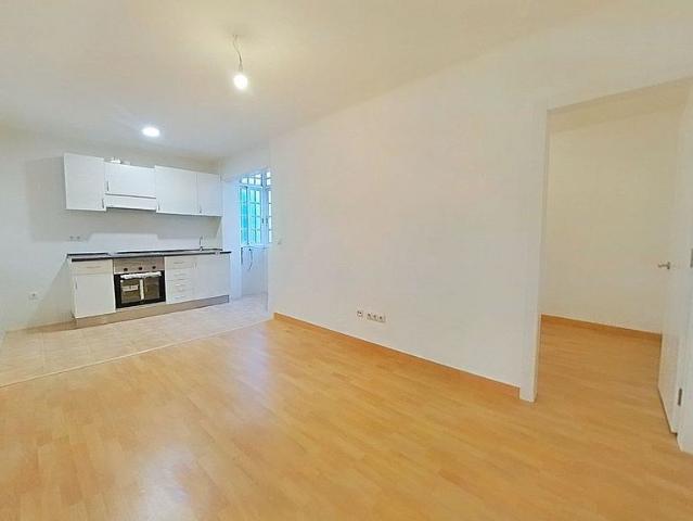 Piso en venta en Hospitalet de Llobregat, L´, de 61 m² 3 habitaciones por 171.500