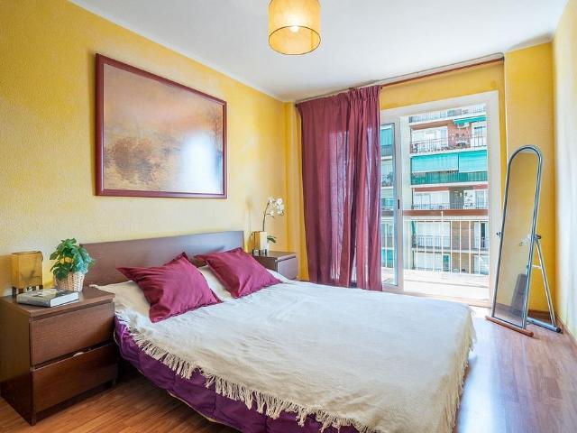 Piso en venta en Hospitalet de Llobregat, L´, de 63 m² 3 habitaciones por 275.000