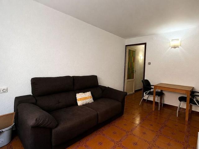 Piso en venta en Hospitalet de Llobregat, L´, de 65 m² 3 habitaciones por 215.000