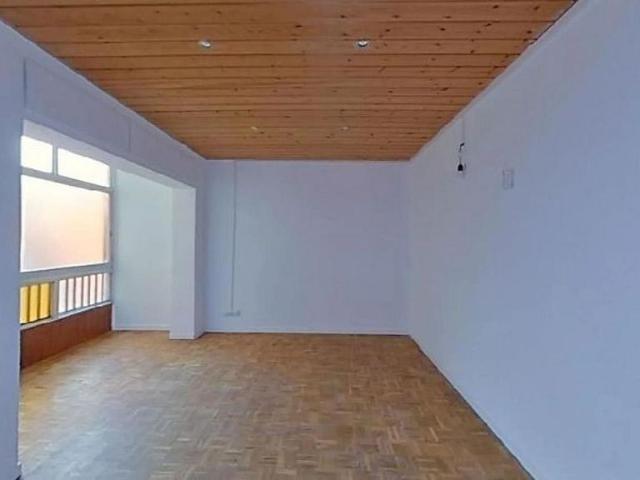 Piso en venta en Hospitalet de Llobregat, L´, de 67 m² 3 habitaciones por 260.000