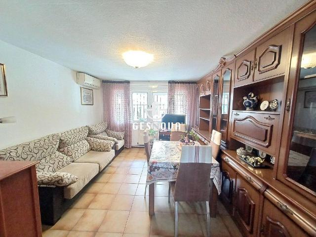 Piso en venta en Hospitalet de Llobregat, L´, de 68 m² 3 habitaciones por 236.000