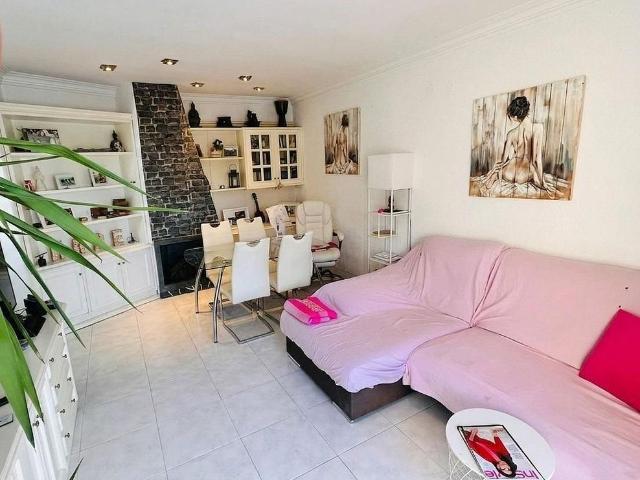 Piso en venta en Hospitalet de Llobregat, L´, de 70 m² 2 habitaciones por 235.000