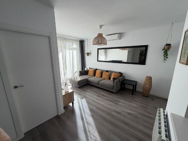 Piso en venta en Hospitalet de Llobregat, L´, de 74 m² 3 habitaciones por 300.000