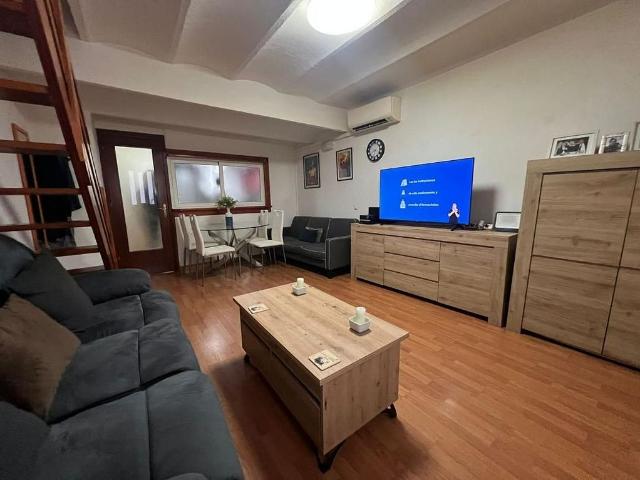 Piso en venta en calle D'àngel Guimerà, Hospitalet de Llobregat, L´, de 61 m² 1 habitación por 159.000