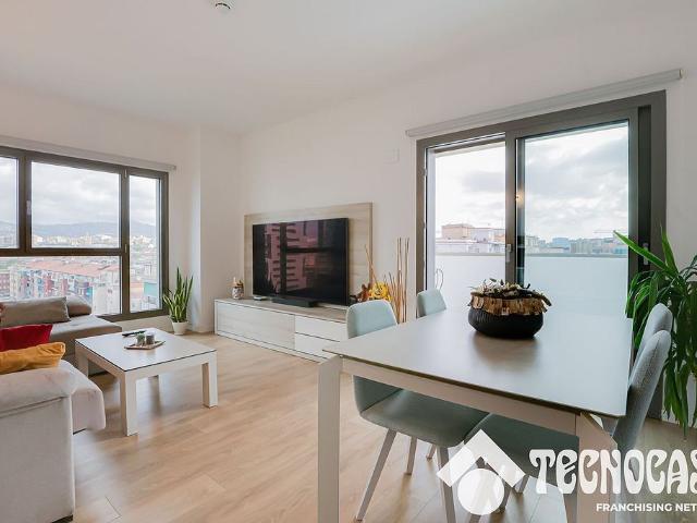 Piso en venta en Hospitalet de Llobregat, L´, de 80 m² 2 habitaciones por 450.000