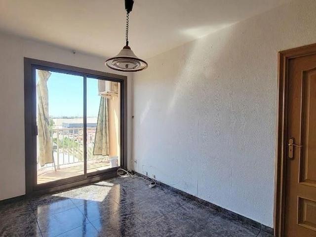 Piso en venta en Hospitalet de Llobregat, L´, de 87 m² 4 habitaciones por 300.000