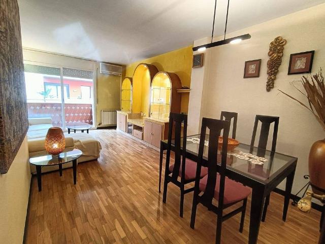 Piso en venta en Hospitalet de Llobregat, L´, de 95 m² 4 habitaciones por 499.000
