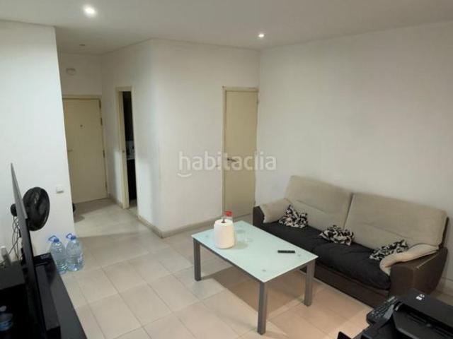 Piso en venta en Hospitalet de Llobregat L´, La Florida. ACOGEDOR PISO DE 2 HABITACIONES CON TERRAZA Y GRAN POTENCIAL. Pisos Hospitalet de Llobregat.