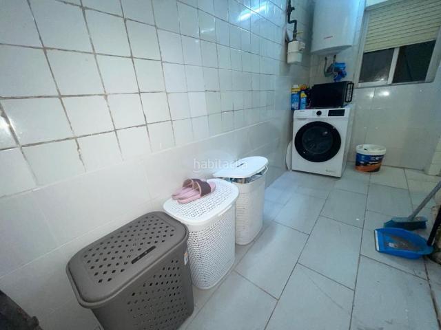 Piso en venta en Hospitalet de Llobregat L´, La Florida. Avenida MIRAFLORES DE, L'HOSPITALET DE LLOBREGAT, Barcelona, Catalunya, España. Pisos Hospitalet de Llobregat.