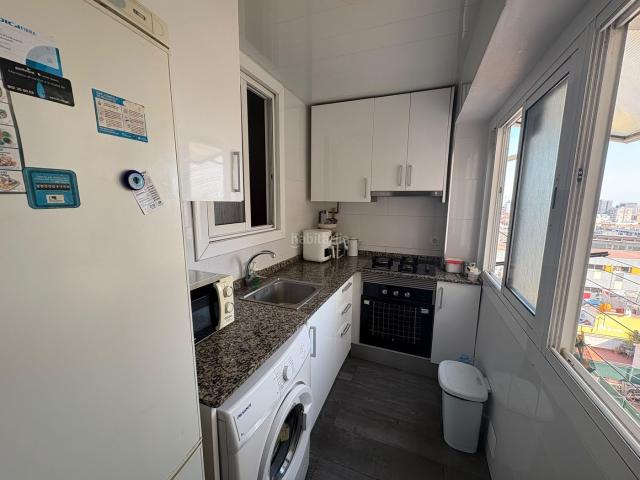 Piso en venta en Hospitalet de Llobregat L´, La Torrassa. Piso de 60 m con 3 dormitorios y exterior en Progrés, LHospitalet. Pisos Hospitalet de Llobregat.