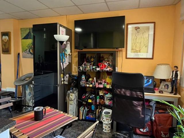 Piso en venta en Hospitalet de Llobregat L´, La Torrassa. Piso de 74 m con 1 dormitorio y planta baja en LHospitalet de Llobregat. Pisos Hospitalet de Llobregat.