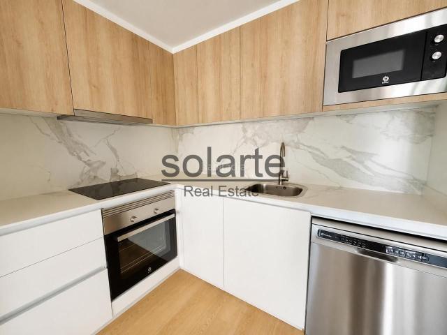 Piso en venta en Hospitalet de Llobregat L´, La Torrassa. Piso familiar luminoso y listo para disfrutar. Pisos Hospitalet de Llobregat.