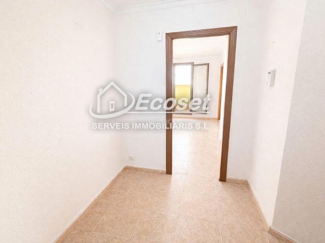 Piso en venta en Hospitalet de Llobregat L´, Les Planes. 1000x100 financiación. Pisos Hospitalet de Llobregat.