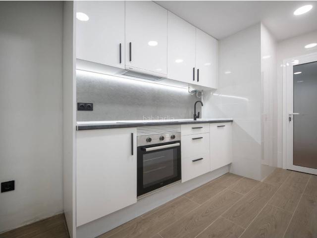 Piso en venta en Hospitalet de Llobregat L´, Les Planes. ESTUPENDO PISO A LA VENTA. Pisos Hospitalet de Llobregat.