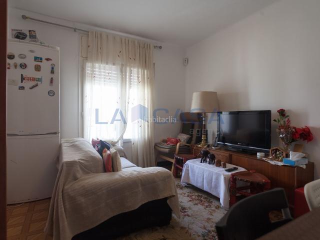 Piso en venta en Hospitalet de Llobregat L´, Les Planes. GRAN OPORTUNIDAD!. Pisos Hospitalet de Llobregat.