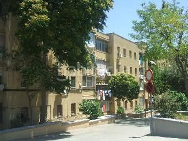 Piso en venta en Hospitalet de Llobregat L´, Les Planes. Inmueble sin posesión. Pisos Hospitalet de Llobregat.