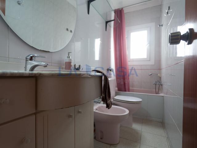 Piso en venta en Hospitalet de Llobregat L´, Les Planes. PISO EN VENTA En Calle TEIDE DEL, L'HOSPITALET DE LLOBREGAT, Barcelona, Catalunya, España. Pisos Hospitalet de Llobregat.