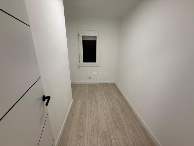 Piso en venta en Hospitalet de Llobregat L´, Sanfeliu. PISO REFORMADO DE 4 HABITACIONES. Pisos Hospitalet de Llobregat.