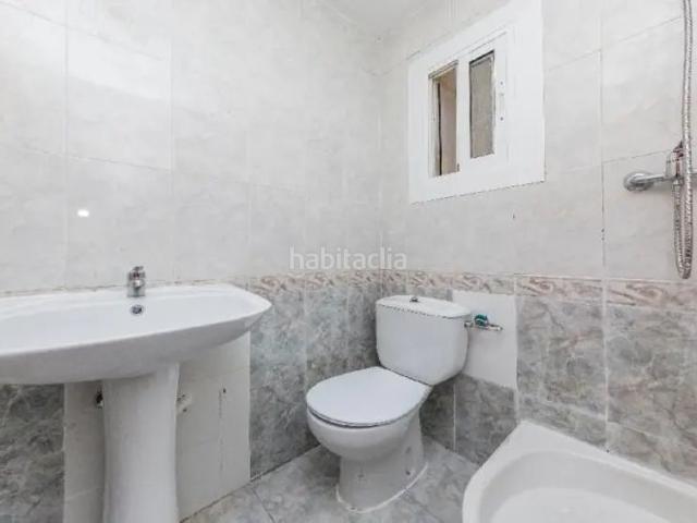 Piso en venta en Hospitalet de Llobregat L´, Sant Josep. Hospitalet de Llobregat l, Barcelona EN RENTABILIDAD se vende alquilado, no se puede visitar ni hipotecar. Pisos Hospitalet de.
