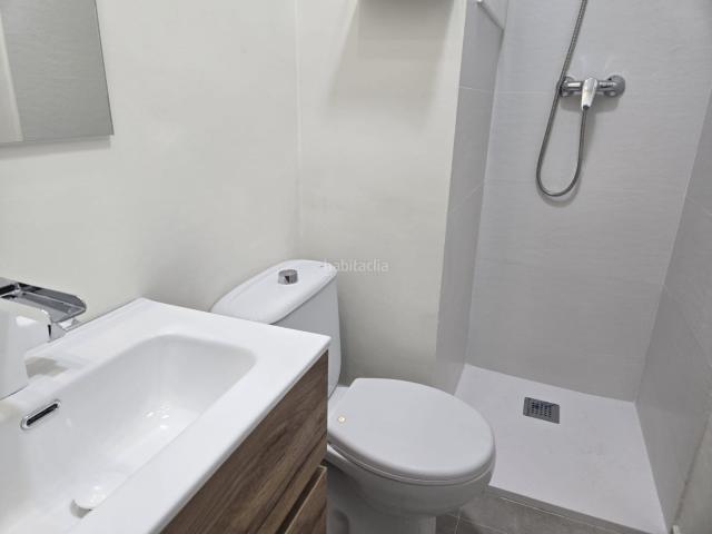 Piso en venta en Hospitalet de Llobregat L´, Sant Josep. PISO EXTERIOR, recien REFORMADO Junto Farga. Pisos Hospitalet de Llobregat.