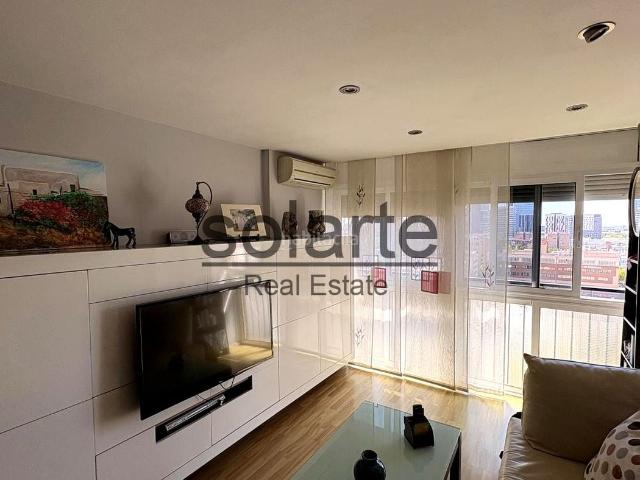 Piso en venta en Hospitalet de Llobregat L´, Santa Eulàlia. Confort y luminosidad en una excelente ubicación. Pisos Hospitalet de Llobregat.