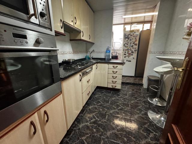 Piso en venta en Hospitalet de Llobregat L´, Santa Eulàlia. OPORTUNIDAD EN IGUALTAT. Pisos Hospitalet de Llobregat.