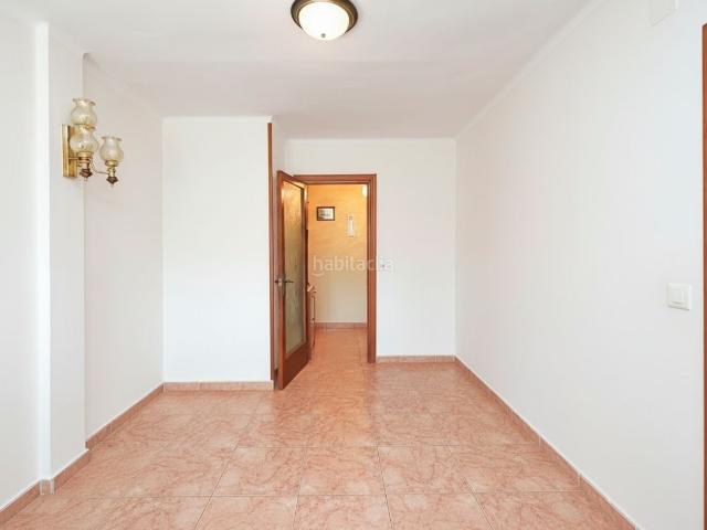 Piso en venta en Hospitalet de Llobregat L´, Santa Eulàlia. Piso Calle AMADEU TORNER D, LHOSPITALET DE LLOBREGAT. Pisos Hospitalet de Llobregat.