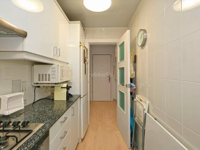 Piso en venta en Hospitalet de Llobregat L´, Santa Eulàlia. PISO COMPLETAMENTE REFORMADO. Pisos Hospitalet de Llobregat.