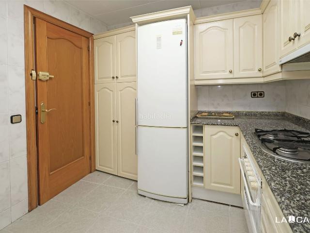 Piso en venta en Hospitalet de Llobregat L´, Santa Eulàlia. Piso en venta en Calle de Jacint Verdaguer. Pisos Hospitalet de Llobregat.