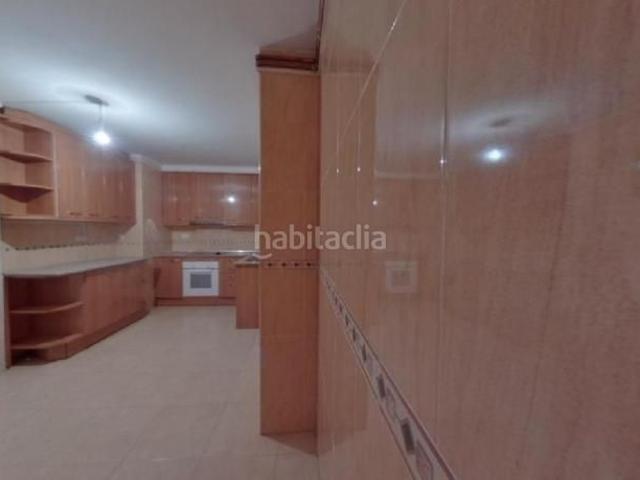 Piso en venta en Hospitalet de Llobregat L´, Santa Eulàlia. Piso en venta en calle Enric Morera. Pisos Hospitalet de Llobregat.