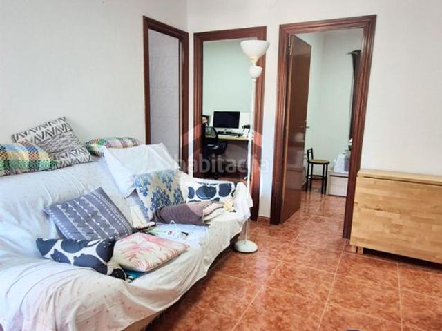 Piso en venta en Hospitalet de Llobregat L´, Santa Eulàlia. Piso en venta en General Prim. Pisos Hospitalet de Llobregat.