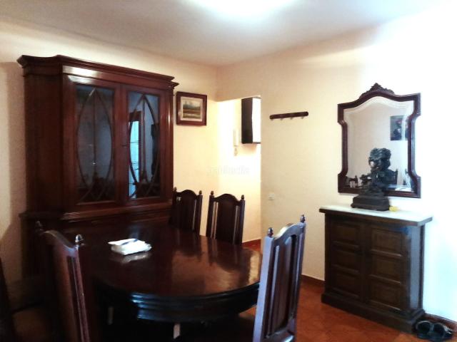 Piso en venta en Hospitalet de Llobregat L´, Pubilla Cases. 3 Habitaciones, 4º REAL SIN ASCESOR, junto metro L5 PUBILLA CASAS. Pisos Hospitalet de Llobregat.