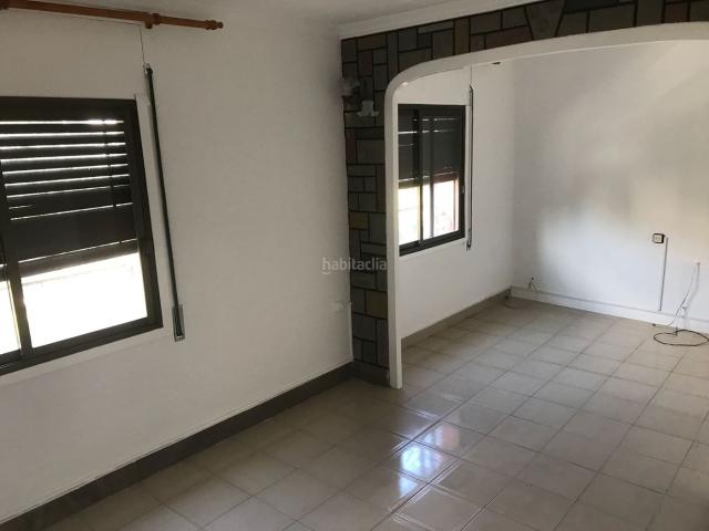 Piso en venta en Hospitalet de Llobregat L´, Pubilla Cases. TRES HABITACIONES. Pisos Hospitalet de Llobregat.