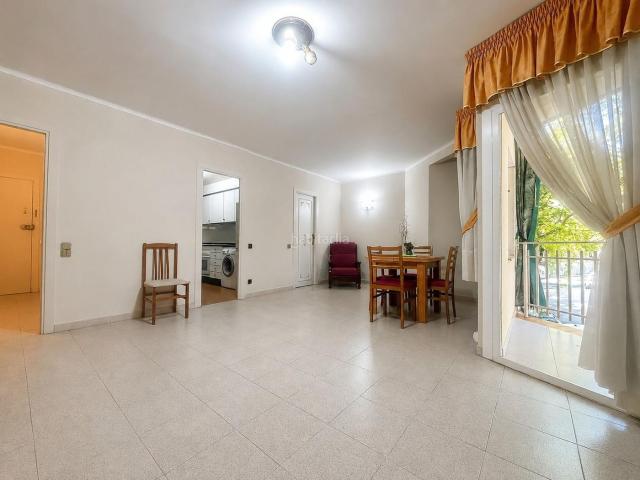 Piso en venta en Hospitalet de Llobregat L´, Pubilla Cases. ESTUPENDO PISO A LA VENTA EN PUBILLA CASAS HOSPITALET DE LLOBREGAT EXTERIOR. Pisos Hospitalet de Llobregat.