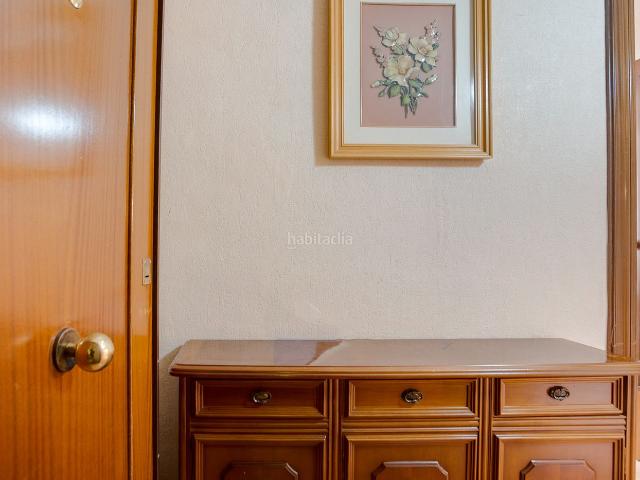 Piso en venta en Hospitalet de Llobregat L´, Pubilla Cases. Piso de 54 m con 2 dormitorios y ascensor en LHospitalet de Llobregat. Pisos Hospitalet de Llobregat.