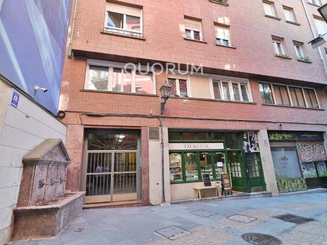 Piso en Venta en Casco Viejo