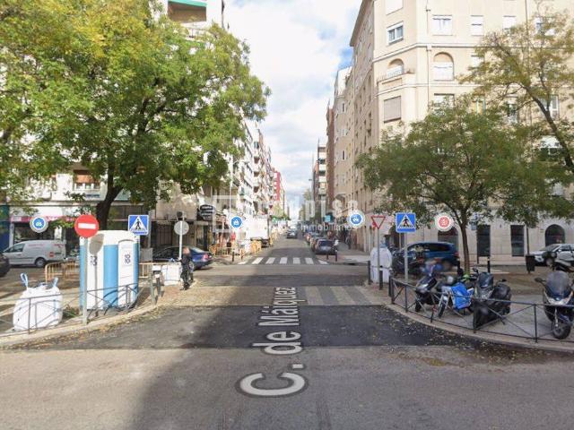 Piso en Venta en Ibiza de Madrid