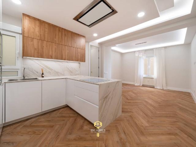 Piso en Venta en Ibiza de Madrid