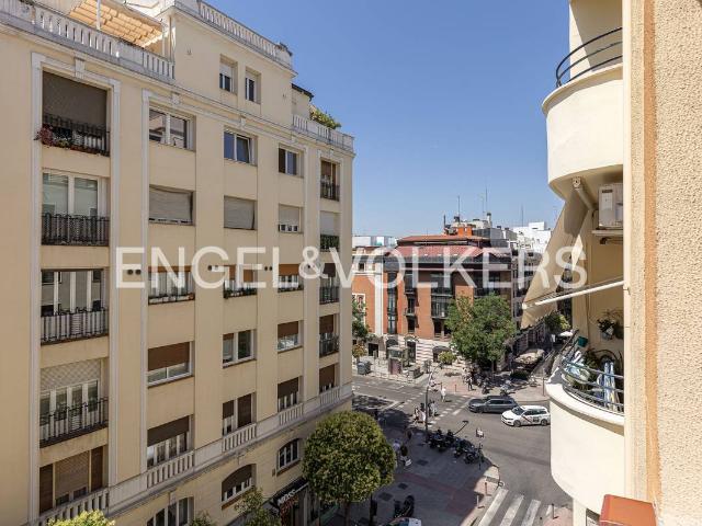 Piso en Venta en Ibiza de Madrid