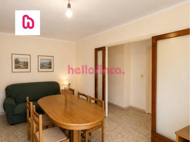 Piso en venta en Igualada, Centre. Amplio piso de 3 habitaciones en pleno centro de Igualada. Pisos.