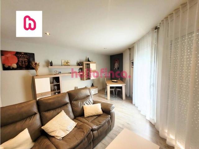 Piso en venta en Igualada, Centre. Exclusiva vivienda reformada a estrenar en pleno centro de Igualada con balcón y luz natural. Pisos.