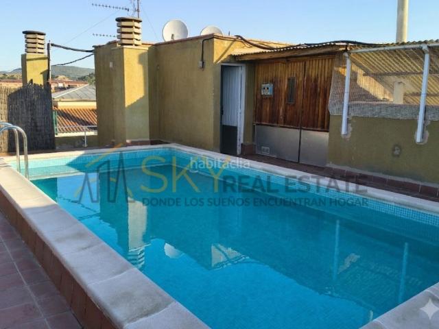 Piso en venta en Igualada, Centre. Piso en venta en igualada, con terraza, piscina, garaje y trastero. Pisos.
