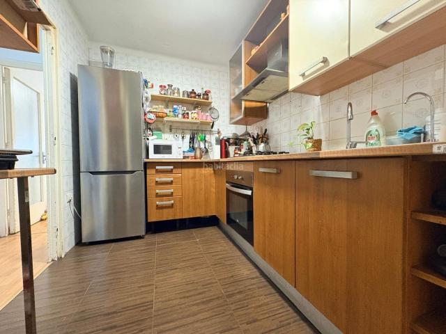Piso en venta en Igualada, Llevant. Increible, Amplio y Luminoso Piso de 80m2 en Igualada, 4 dormitorios, terraza grande. Pisos.
